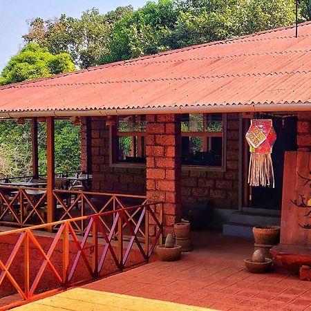 Amrutes' Nisarga Sahavas Villa Dapoli Exterior photo